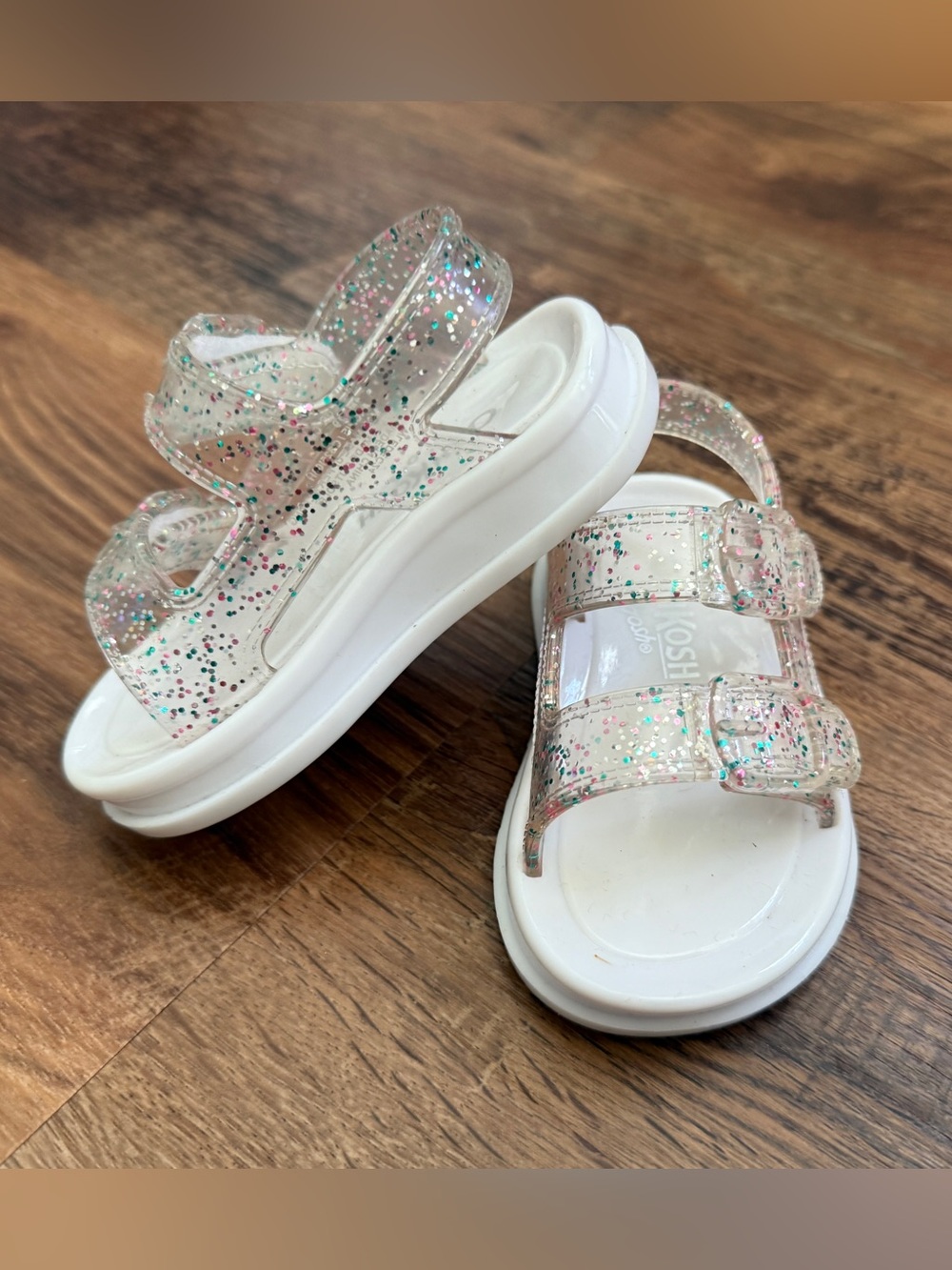 OSHKOSH Clear Glitter Jelly Sandals - size 4